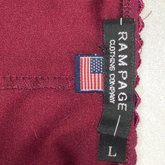 Rampage slip skirt lace on sides gold paisley - Picture 8 of 8